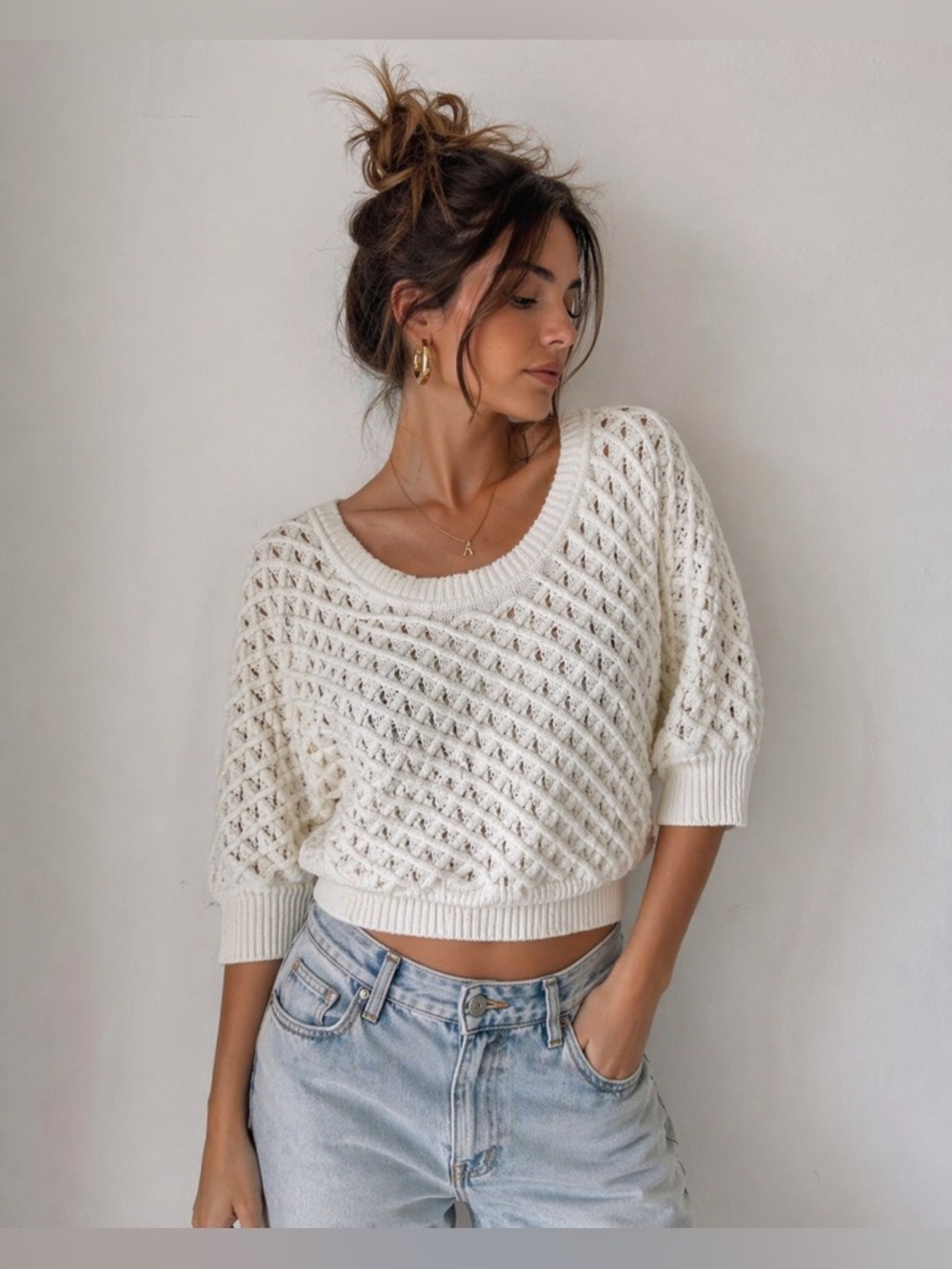 ✨ Calvin Klein Cream Knit Sweater – Effortless Chic ✨